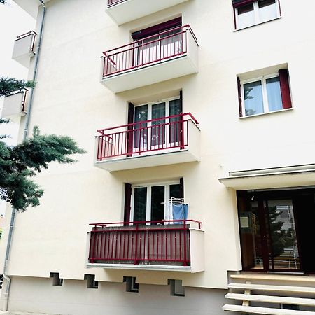 Le White Cosy A 5 Minutes Du Lac Avec Parking Privatif Gratuit Annecy Eksteriør billede